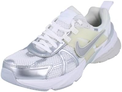 NIKE Women's V2k RunSneaker, Platinum Silver Metallic White, 7.5