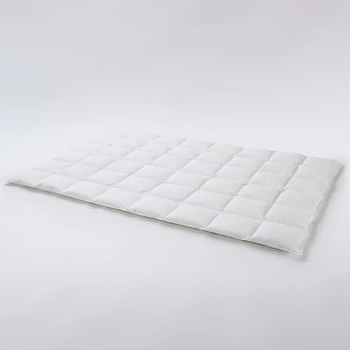 Daunenfee – Cassettendecke 135x200cm – mit Daunen & Federn – 6x8 Karos, 2cm Stege – Handarbeit Made in Germany