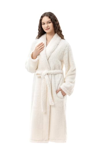 Extra-Fluffy Women’s Robe