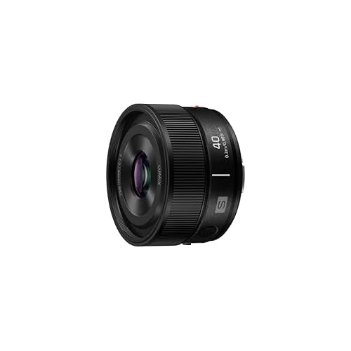 Panasonic LUMIX S-S40E-K 40mm F2 L-Mount Objektiv, kompaktes Vollformat Festbrennweitenobjektiv, leicht für Reisen, Street Photography und Alltag, wetterfest