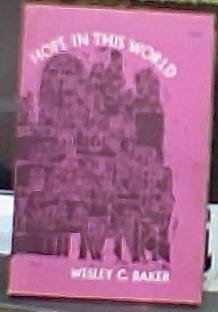 Paperback Hope in this world, Book
