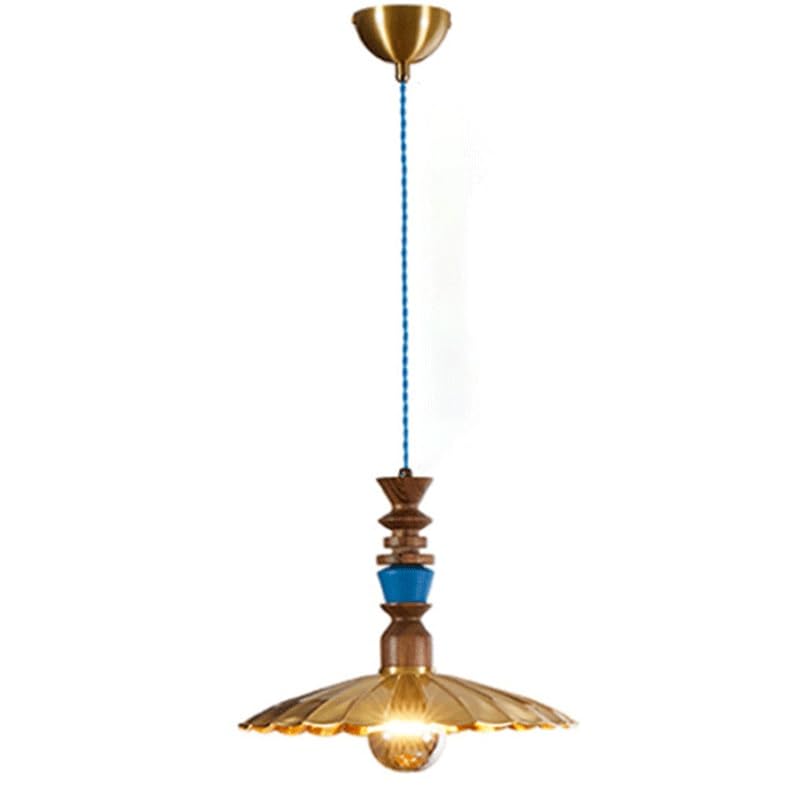 Lampe suspendue en laiton ronde pour sublimer un couloir sombre et triste