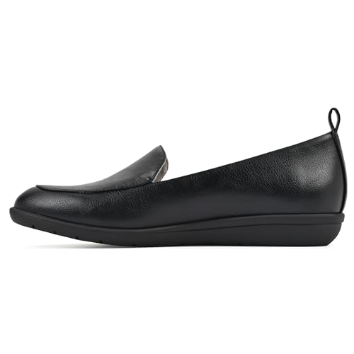 Image of CLIFFS BY WHITE MOUNTAIN Women's Twiggy Moccasin Style Loafer Flat