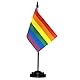 Anley Rainbow Deluxe Schreibtischflaggen-Set - 6 x 4 Zoll Miniatur-LGBTQ-Desktop-Flagge mit 12 fester Stange - lebendige Farbe und lichtbeständig - schwarzer Sockel und Speerspitze
