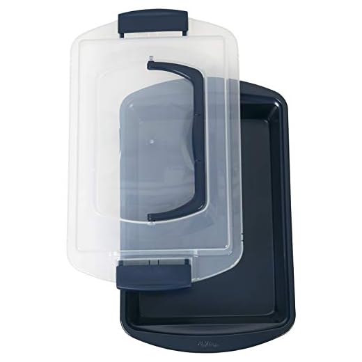 Wilton Non-Stick Diamond-Infused Navy Blue Oblong Pan with Cover, 9 x 13-inch
