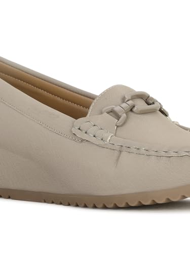 Image of Bata Women Zaynab Loafers, Nude, (6510177)