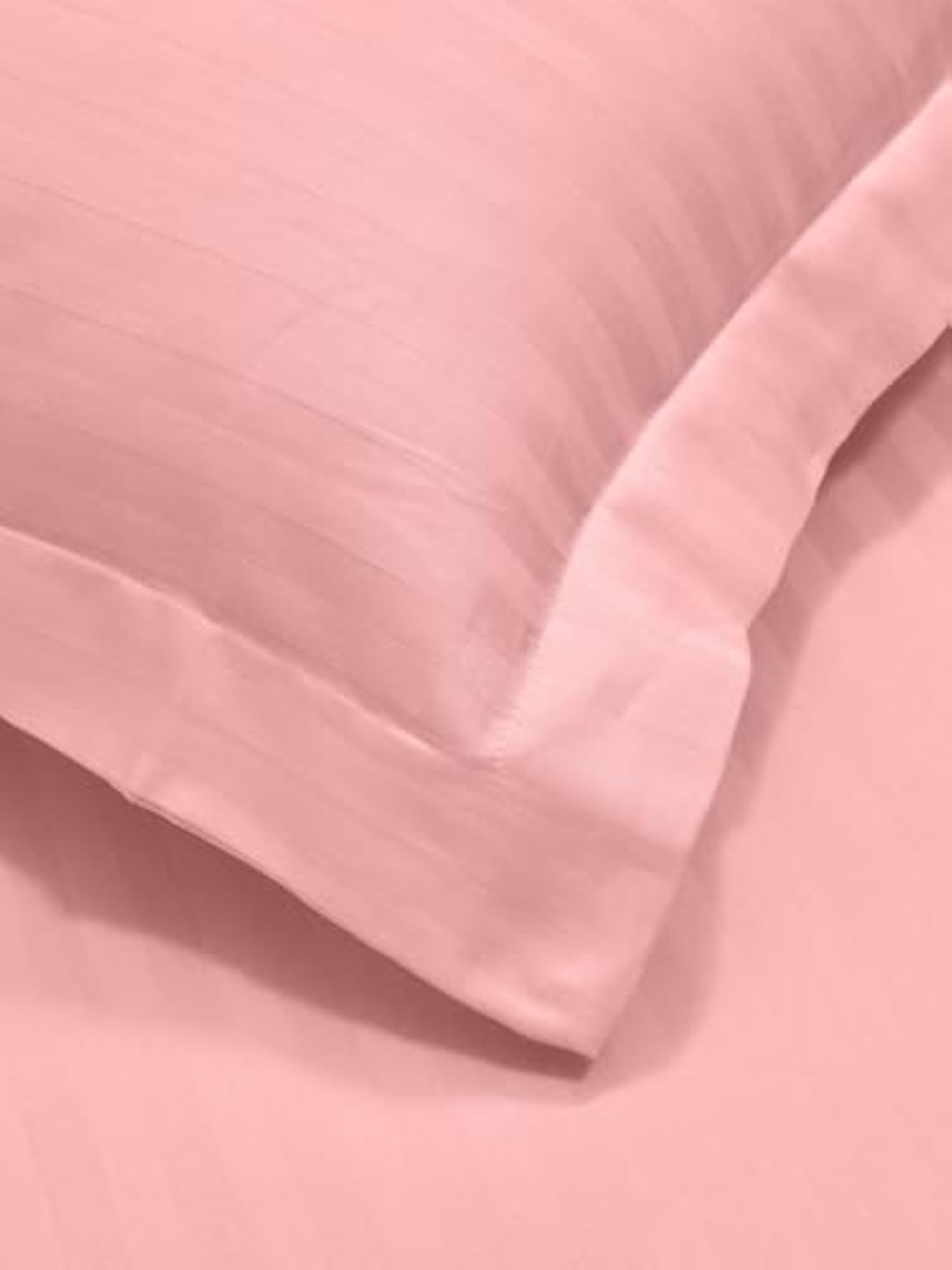 Light Pink Cotton Bedsheet with 2 Pillow Covers, King Size