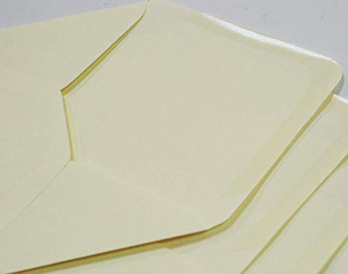 Image of Craft UK 1010 5 x 7 inch Scalloped Card and Envelope Pack of 50 - Ivory