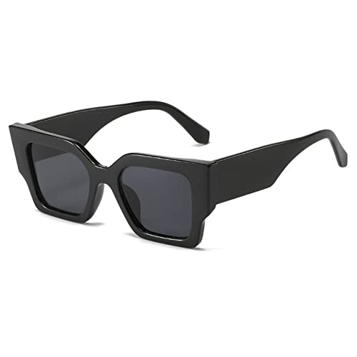 Lunettes de soleil carrées pour vos terrasses d'été et festivals branchés