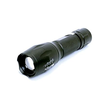 Amazon Co Jp 懐中電灯 Led 強力 明るさ1800ルーメン 超高輝度 ハンディライト 単4電池3本使用 ズーム式5モード 生活防水 防塵仕様 Fl S036 スポーツ アウトドア