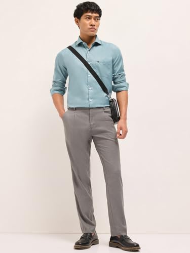 Image of THE Bear House Men's Checked Slim Fit Shirt