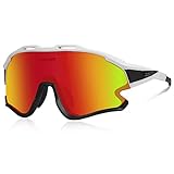 【Reemplazo conveniente de lentes】 Diferenciar otras gafas de sol deportivas para reemplazar lentes requiere casi la descomposición de las gafas: la lente de reemplazo de las gafas de sol deportivas Queshark se puede completar en un simple paso, saque la lente del lado superior izquierdo y derecho del marco, coloque la lente Necesita reemplazar y terminar. Todavía proporcionamos un video para mostrarle cómo cambiar la lente en las instrucciones.