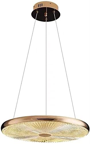 Lustre à lustre brillant pour sublimer un salon sombre et sans éclat