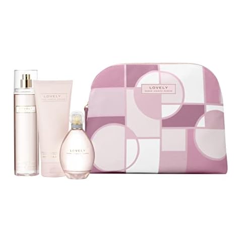 Sarah Jessica Parker Lovely Eau de Parfum 100ml, Body Lotion 200ml and Body Mist 236ml Cover