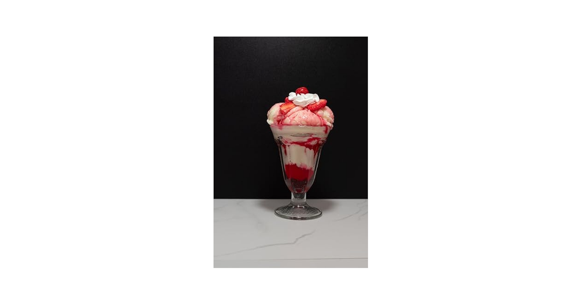 ピンク大好き♡少し小さめのサンデー　食品サンプル　フェイクフード　パステルカラー ピンク大好き♡少し小さめのサンデー 食品サンプル フェイク