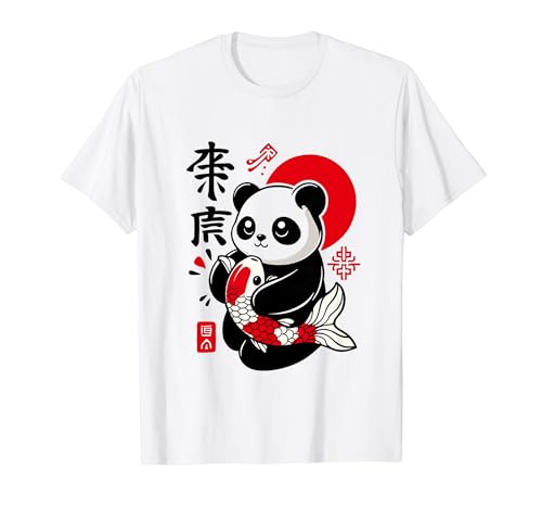 Lindo Little Japanese Panda Playing with Japanese Koi Fish Camiseta