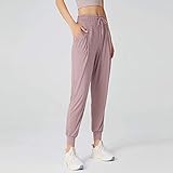 Leggings für Damen mit hoher Taille - Unsere Leggings sind dank unseres charakteristischen Interlock-Gewebes super weich. Mit seinen Seitentaschen und bequemen, reflektierenden Streifen ist dieses einfache Stück genauso perfekt für den frühen Morgenstunden wie für nächtliche Läufe. Das Beste daran ist, dass diese Yoga-Leggings einen dehnbaren, elastischen Bund mit hoher Taille, der Ihren Mittelteil sanft komprimiert und Ihre Silhouette optimiert.