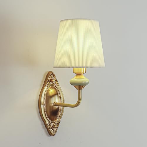 LYTSNUGIC French Country Brass Wall Sconce, Vintage Antique Gold Wall Light with Pleated Fabric Shade, Wall Lamp for Bedroom Bedside, Bathroom Vanity, Living Room Hallway(1-Pack,Hardwired)