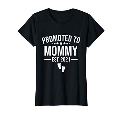 Womens Promoted To Mommy 2022 First Time Mothers New Mom To Be Gift T-Shirt