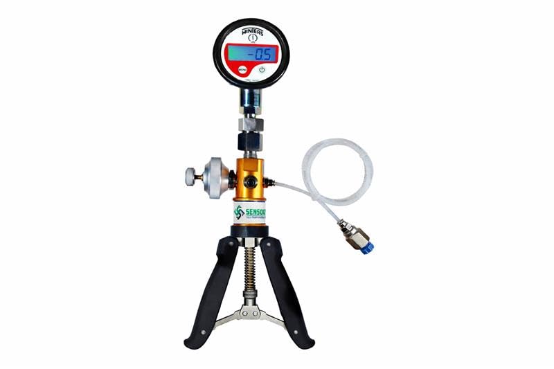 Pressure and Vacuum Hand Pump Calibrator (Range:-13 to 435 psi) for Calibration Labs and Field Calibrations (with Pressure/Vacuum Gauge, Range: -14 to 362 PSI) | Model SK-2200-DPG