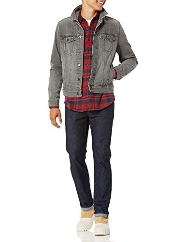 Image of Amazon Essentials Men's Regular Fit Long-Sleeve Flannel Shirt, Soft Brushed Cotton, Lightweight yet Warm