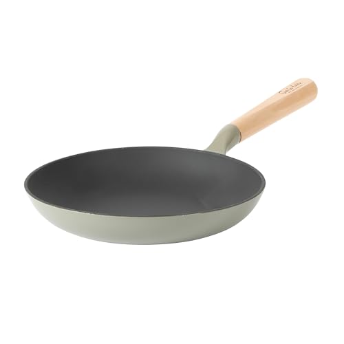 Sur La Table Kitchen Essential Main Canteen 9.5' Pre-Seasoned Cast Iron Skillet w/Wood Handle, Natural Nonstick Lightweight Frying Pan for Searing, Sautéing & Everyday Cooking - Juniper Green
