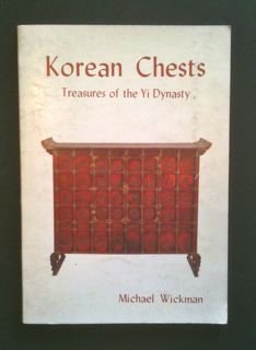 Paperback Korean chests: Treasures of the Yi Dynasty Book