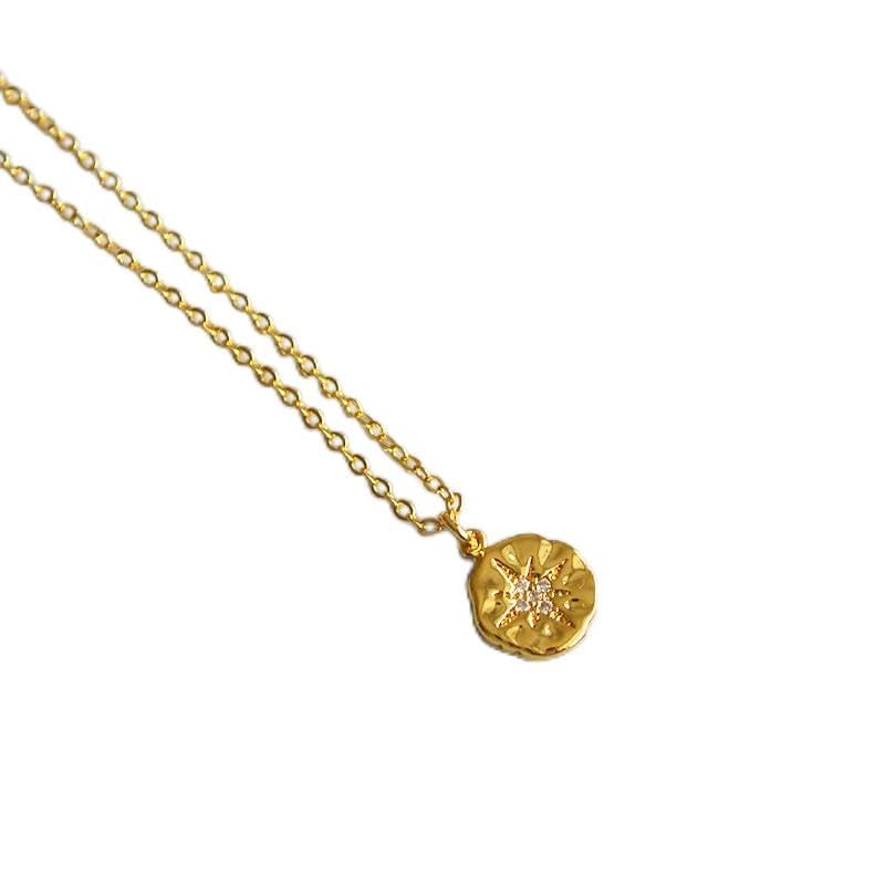 Collier étoile à huit branches en or 18 carats pour sublimer vos tenues