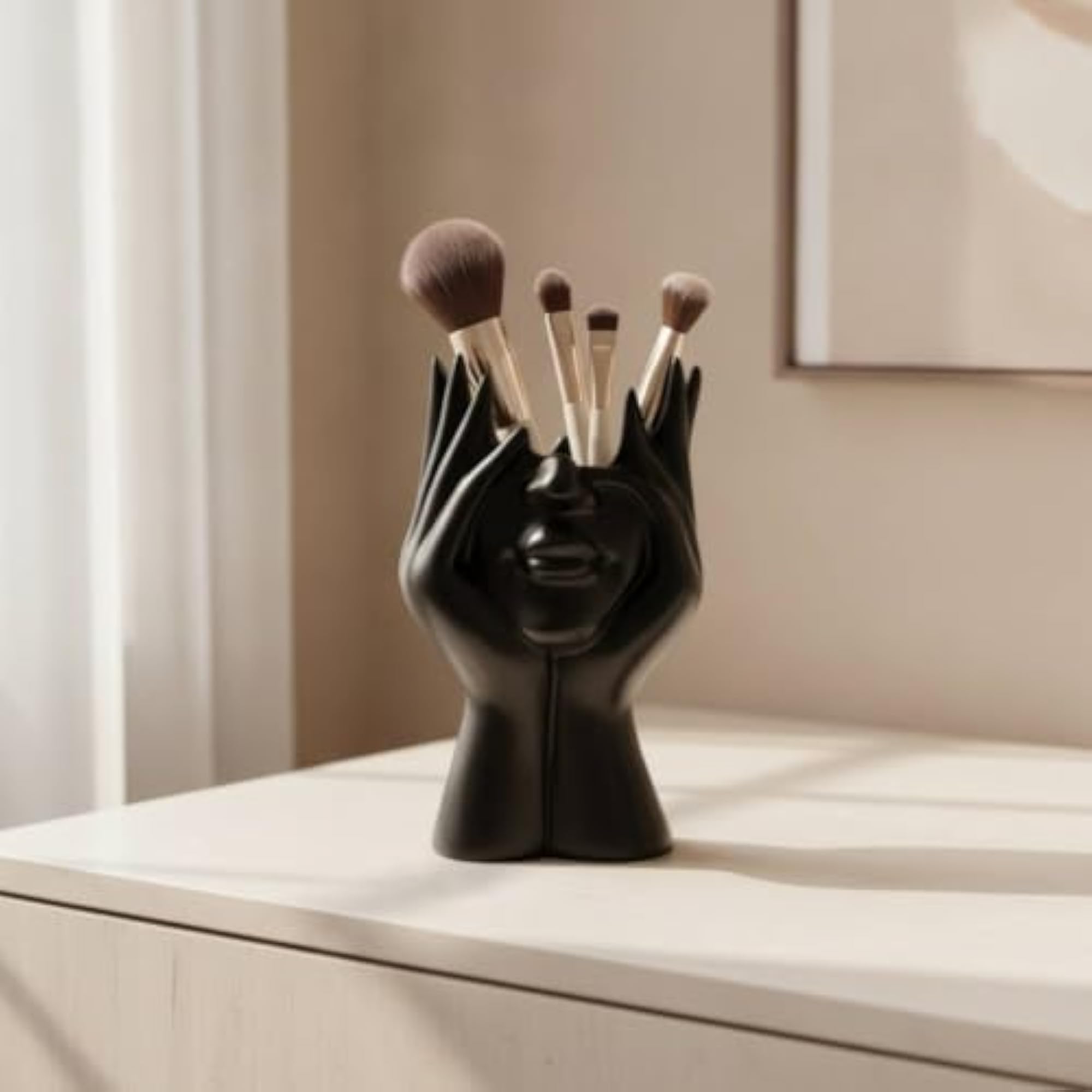 Glossy Makeup Brush Holder, Decorative Sculptural Design