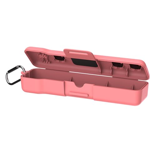 Pocket 3 �J�����p�̃|�[�^�u���y�ʎ��[�{�b�N�X�ɂ́A�J�[�h�z���_�[�ƃJ���r�i���[�P�[�X���܂܂�Ă��܂�