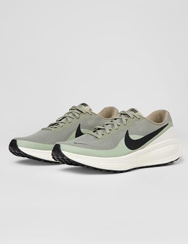 Image of Nike Men's Revolution 8 Road Running Shoes