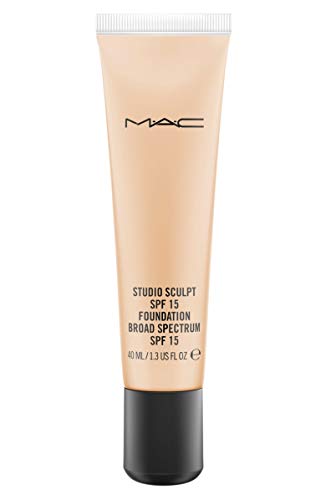 MAC Studio Sculpt SPF 15 Foundation NC25