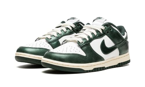 Image of Nike Men's Dunk Low Sneakers