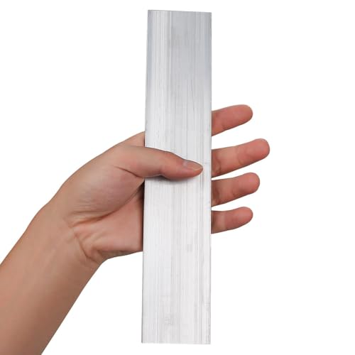 【Facile da tagliare】Le superfici delle nostre lastre di alluminio sono finemente rifinite con una semplice finitura spazzolata e sono prive di bave o graffi. Lo spessore è uniforme e preciso per una lavorazione accurata.