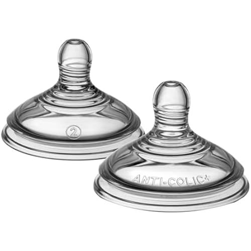Tommee Tippee Advanced Anti-Colic Baby Bottle Nipples, Breast-Like for A Natural Latch, Soft Silicone, Slow Flow, 0+ Months, Pack of 2