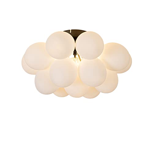 Plafonnier 4 lumière pour illuminer une salle à manger sombre avec style et efficacité