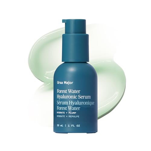 Sérum à l'acide hyaluronique Ursa Major repulpe la peau sèche et lisse le teint avec Forest Water