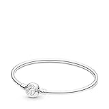 Der ideale Grundstein für Deine Disney x Pandora Charm-Sammlung ist mit einem Kugelverschluss versehen