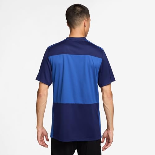 Image of Nike Mens Regular Fit T-Shirt for Soccer