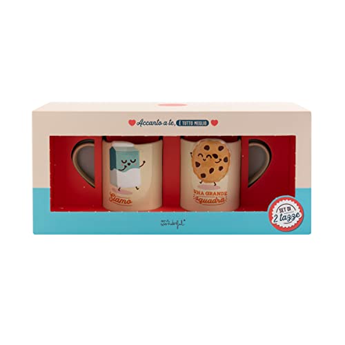 Caratteristiche del prodotto: - Set di due tazze in ceramica con messaggio d’amore diviso su entrambe le tazze, un classico Mr. Wonderful rinnovato, questa volta con i disegni in rilievo. - Adatte per micronde e lavastoviglie. - Capacità delle tazze: 350 ml.