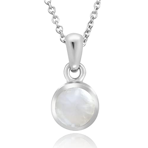 AeraVida Round White Mother of Pearl Necklace