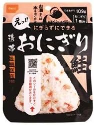Amazon Co Jp 尾西食品 携帯おにぎり 保存食 鮭 50個 長期保存 軽量 100 国産米使用 日本製 非常食 企業備蓄 防災用品 代引不可 ホーム キッチン