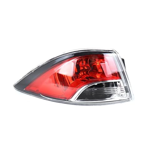 Feu arrière Mazda 2 berline pour remplacer un phare cassé côté gauche 2008-2011