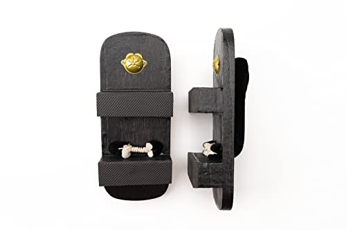 Image of Japanese Shoes Geta Wooden Clogs with Tabi Socks for Men Women