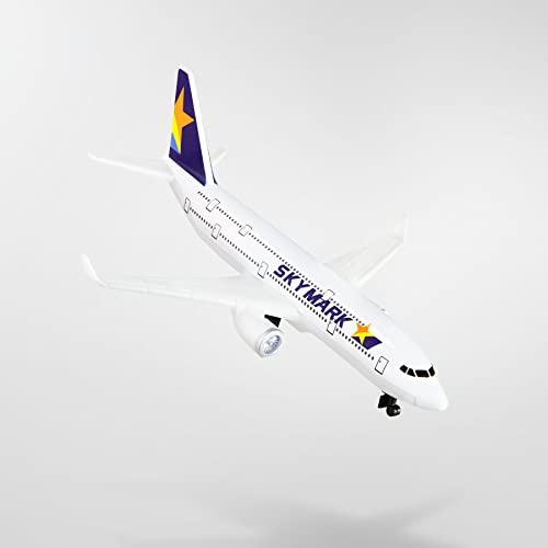 Modèle d'avion Skymark maquette de collection aéronautique et objet déco