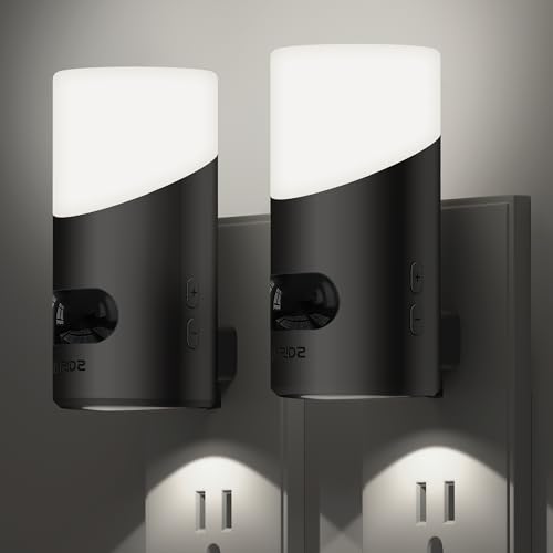 Lyridz 人感センサーライト 室内 センサーライト コンセント 足元灯 超高輝度150ルーメン 明るさ調節・点灯時間設定可能 フットライト 省エネ 廊下 寝室 玄関 階段 昼光色 2個セット