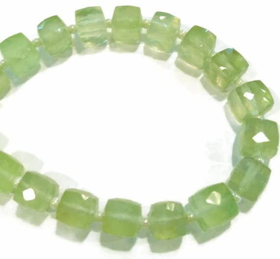Prehnite pierre naturelle en cube 6mm perles facettées LKBEADS