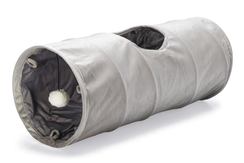 Gli anelli in metallo nel materiale supportano il tunnel e lo tengono aperto.