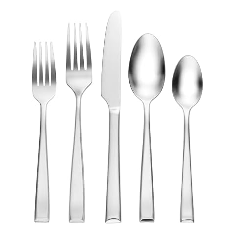 Hampton Forge Satin Touch 18/0 20Pc Set, 2.50 LB, Metallic Cover