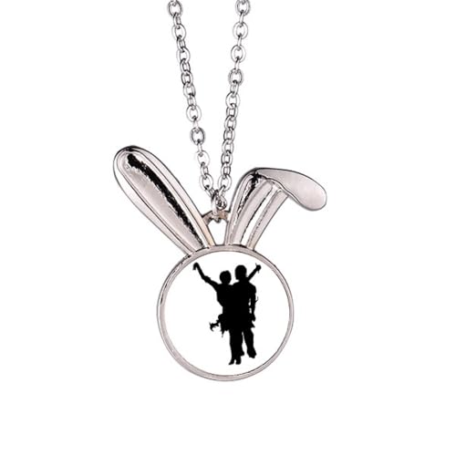 Collier lapin et duo de danseurs en pendentif original pour femme